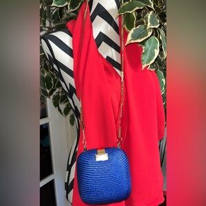 Blue Woven Natural Fiber Clamshell With Brass Fittings and Chain -Shoulder Strap